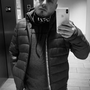 Meet your Posher, Christopher